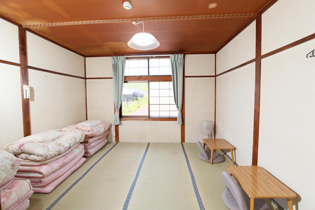 Guest House Shikotsu Kamui Chitose  Exterior photo